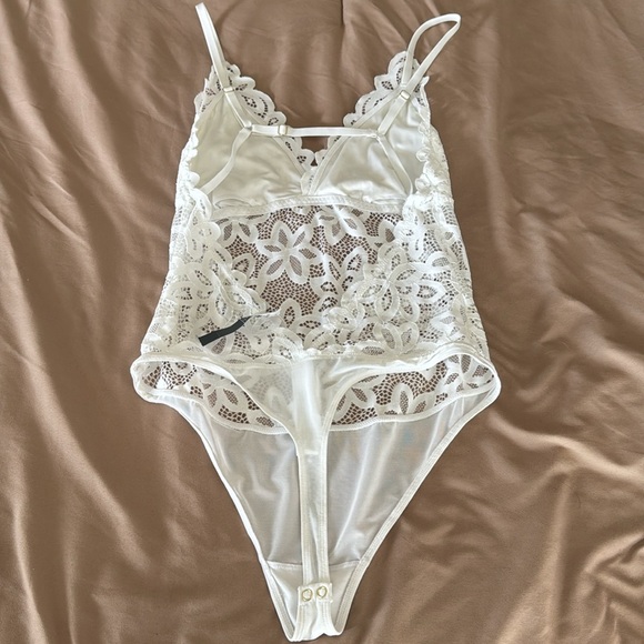 Abercrombie & Fitch bodysuit - Picture 3 of 5